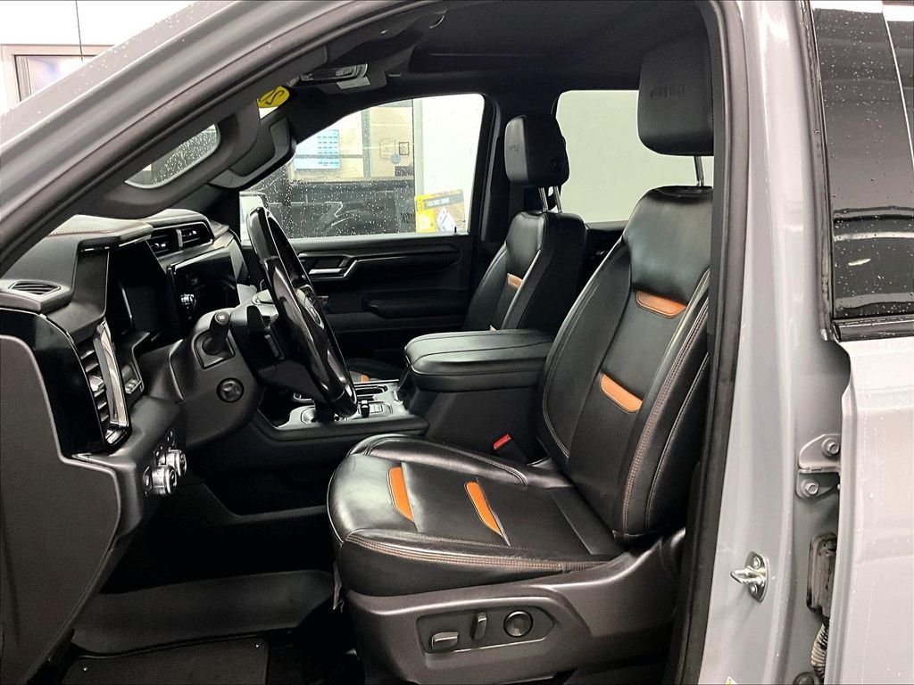 Used 2024 Gray GMC AT4 image 10
