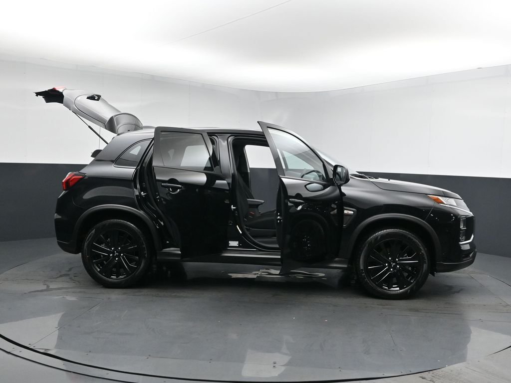 New 2026 Black Mitsubishi 2.0 LE image 25