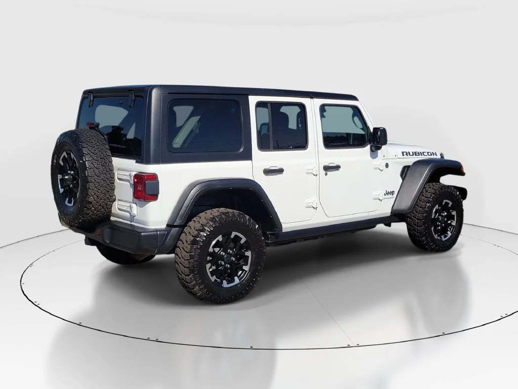 Used 2024 White Jeep Rubicon 4xe image 3