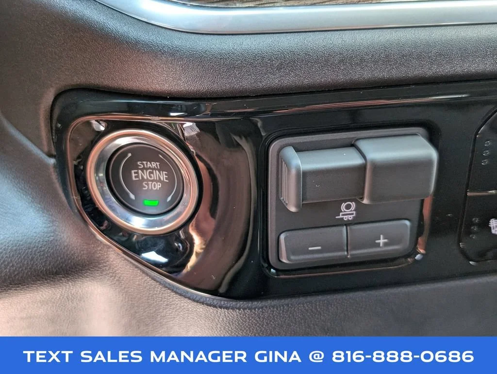 New 2026 Sterling Metallic GMC Elevation image 26