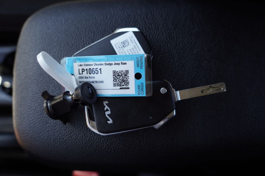 Used 2024 Gray Kia LXS image 39