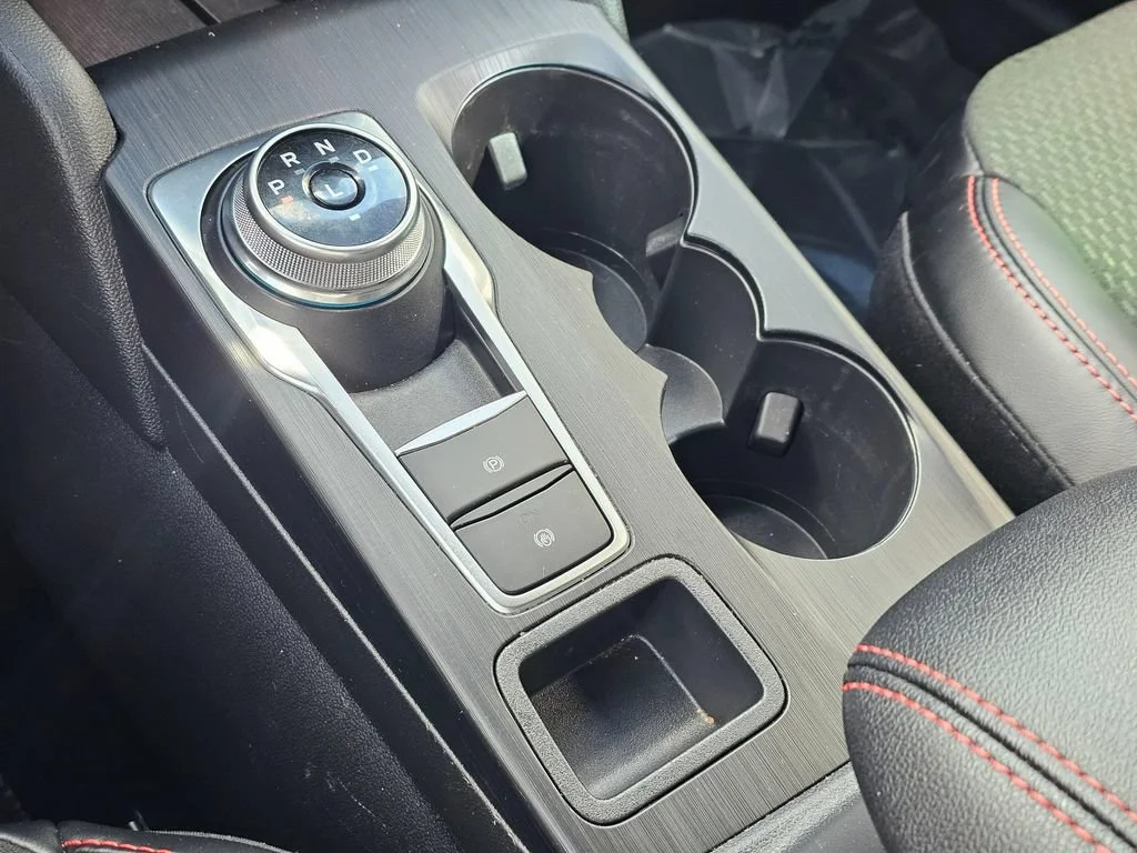 Used 2025  Ford ST-Line Select image 32