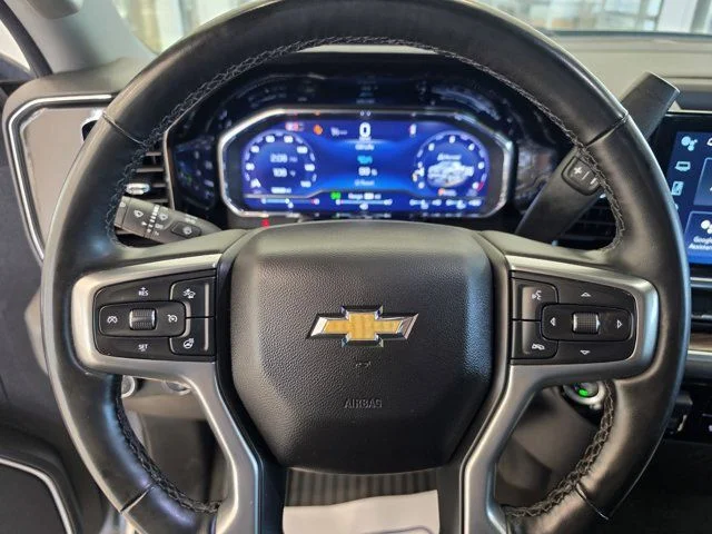 Used 2025 Gray Chevrolet LT image 10