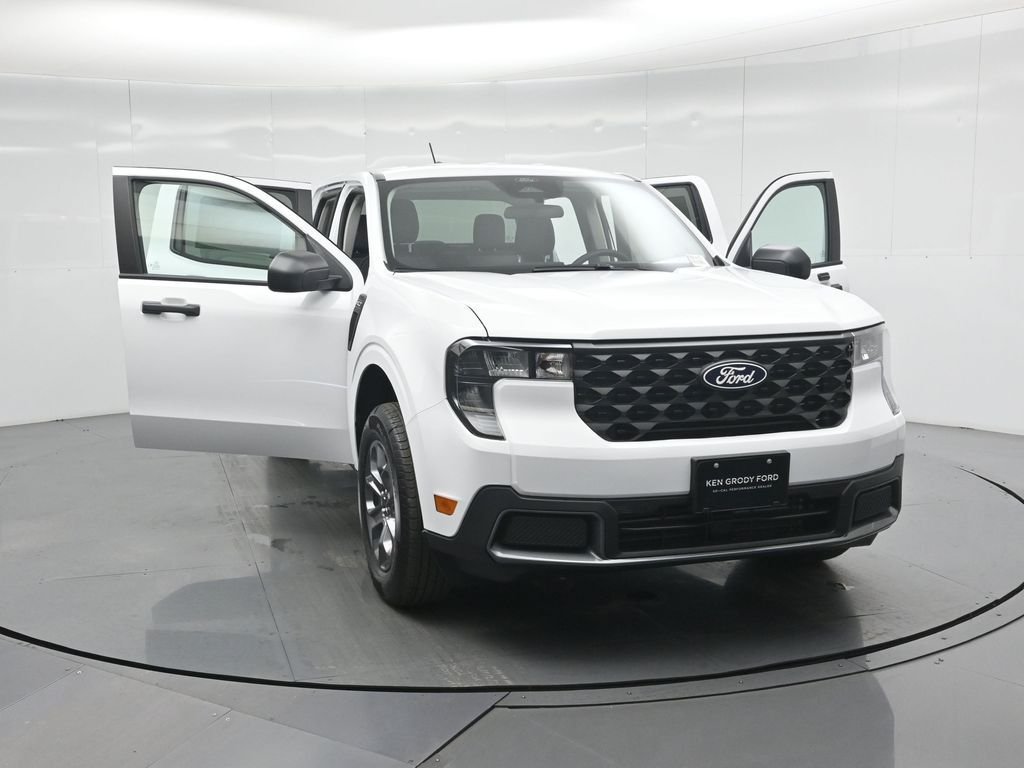 New 2026 Oxford White Ford XLT image 30