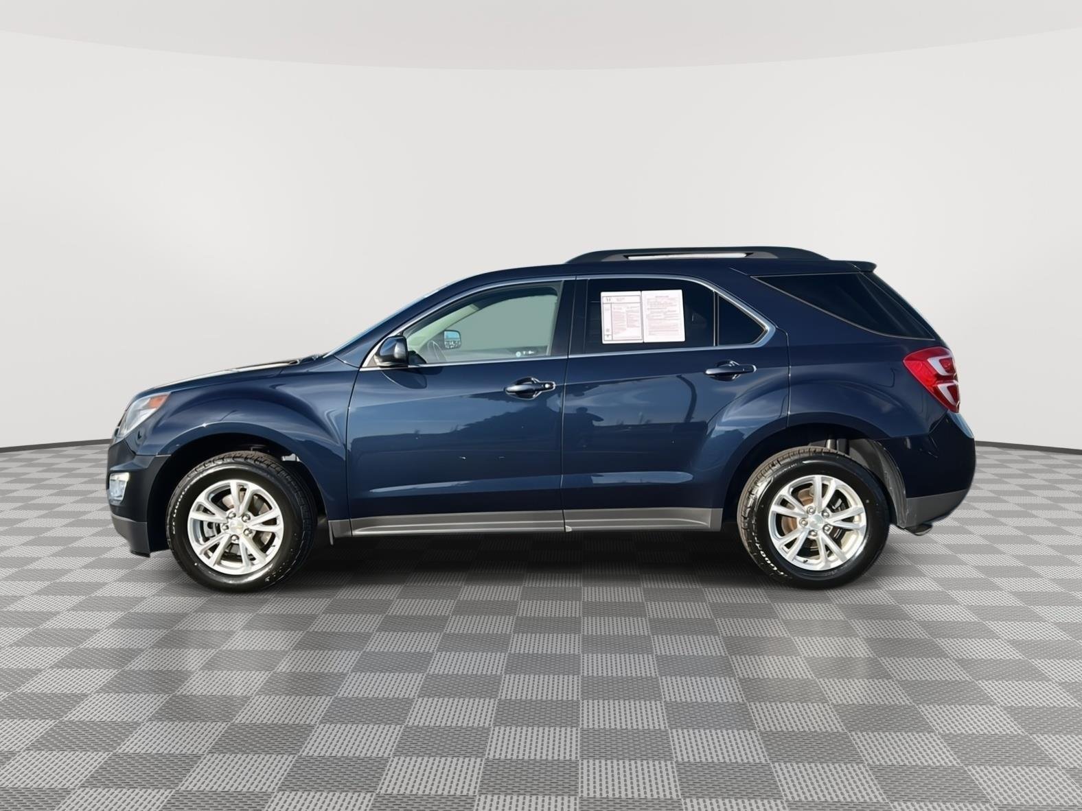 Used 2017 Chevrolet Equinox LT with VIN 2GNALCEK8H1583173 for sale in Kansas City