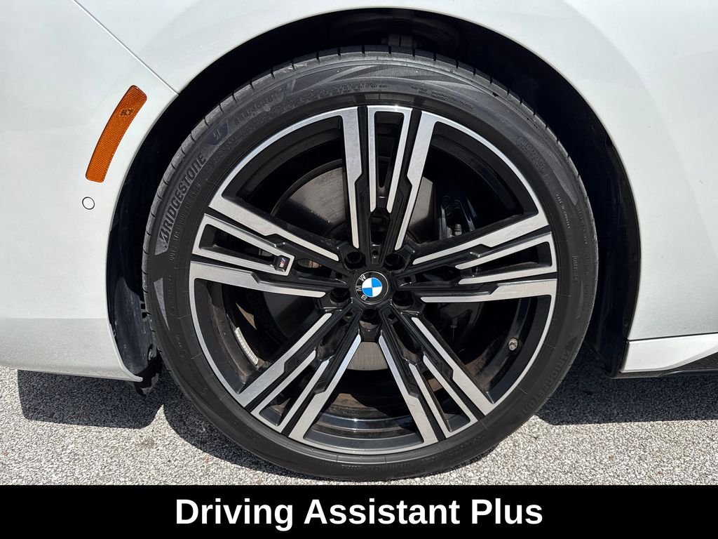 Used 2026 White BMW 760i xDrive image 11