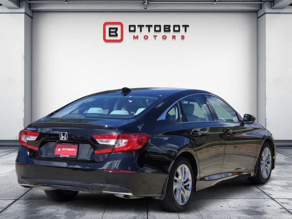 Used 2018 Black Honda LX image 4