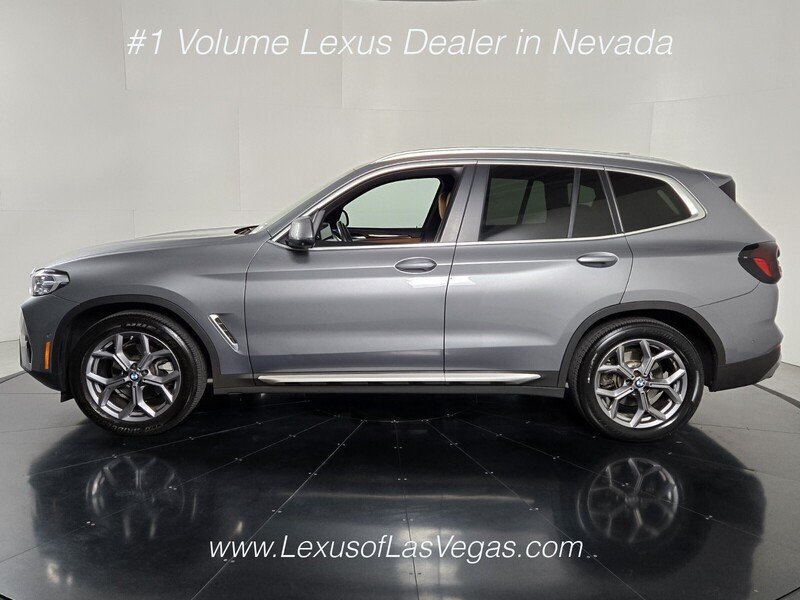 Used 2024 Gray Metallic BMW sDrive30i image 3