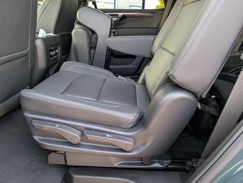 Used 2026 Gray Chevrolet Z71 image 25