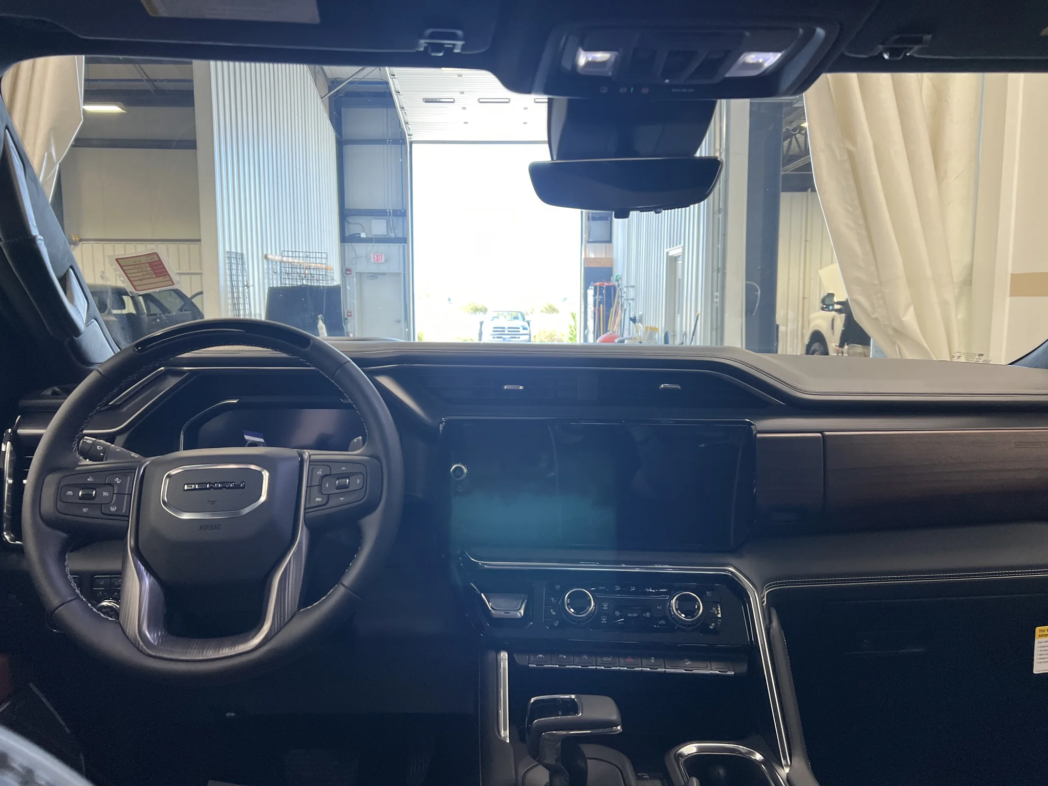 2026 GMC Sierra 1500 Denali Ultimate - Photo 9