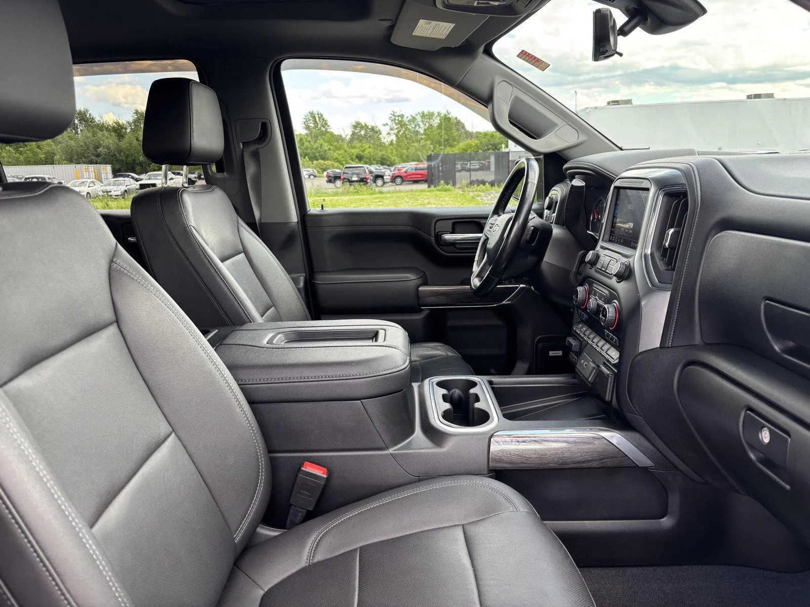 Used 2021 Shadow Gray Metallic Chevrolet LTZ image 40