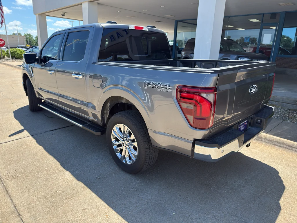 New 2025 Carbonized Gray Metallic Ford LARIAT image 7