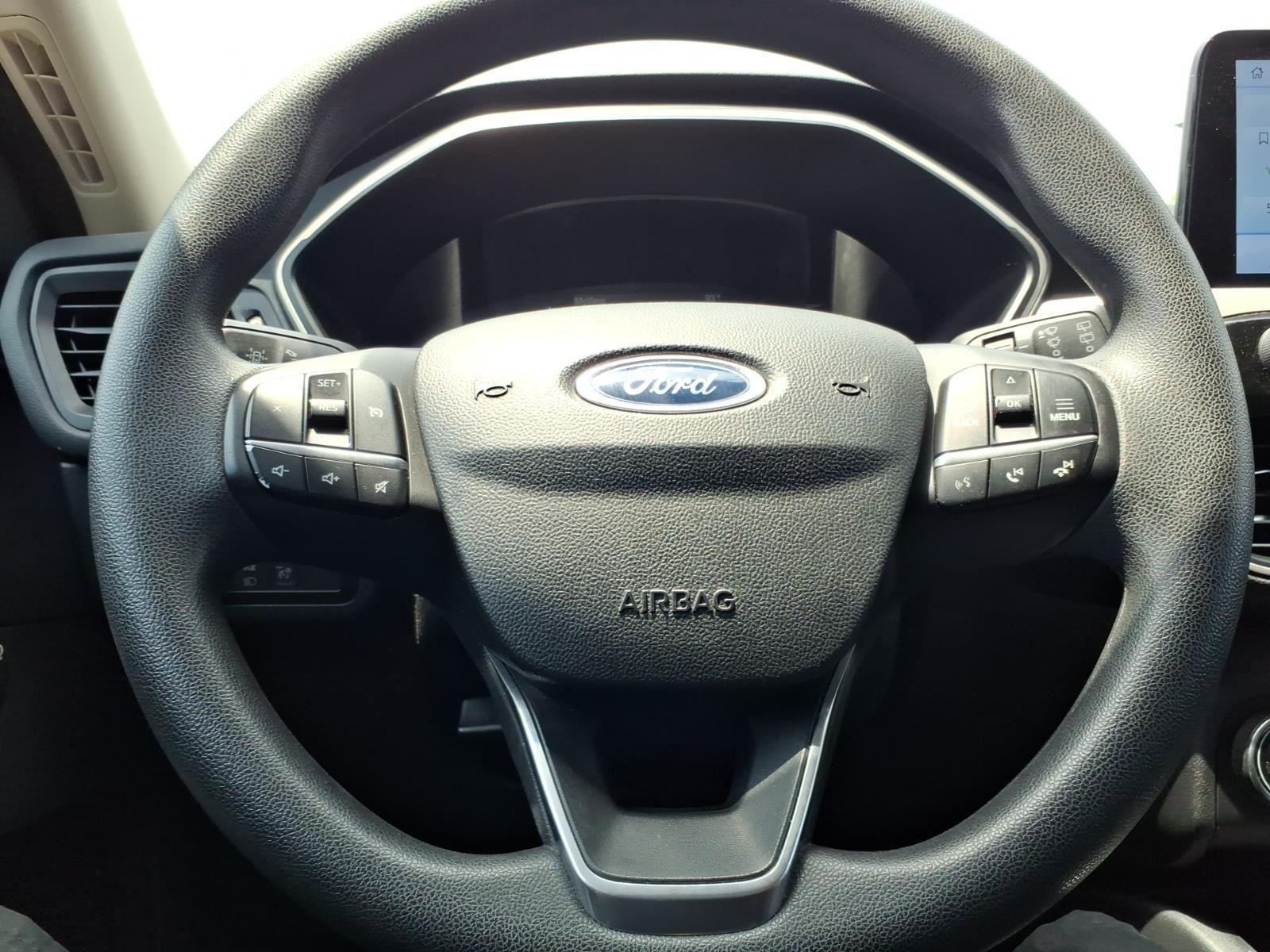 Used 2020 Magnetic Ford SE image 24