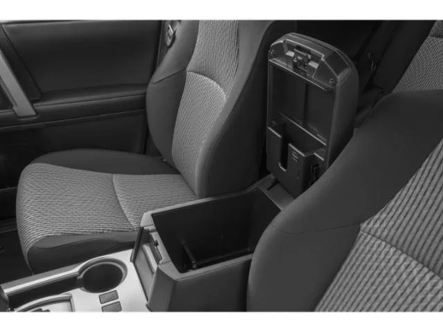 Used 2015 Magnetic Gray Metallic Toyota SR5 image 21
