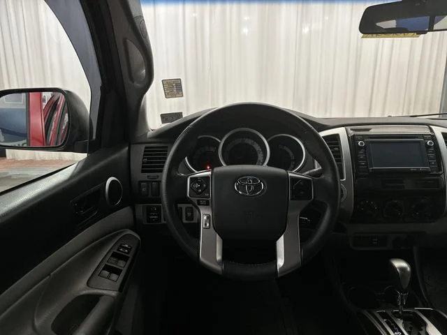 Used 2015 Red Toyota Base image 14