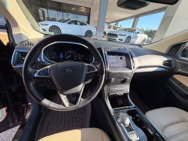 Used 2019 Red Ford SEL image 10