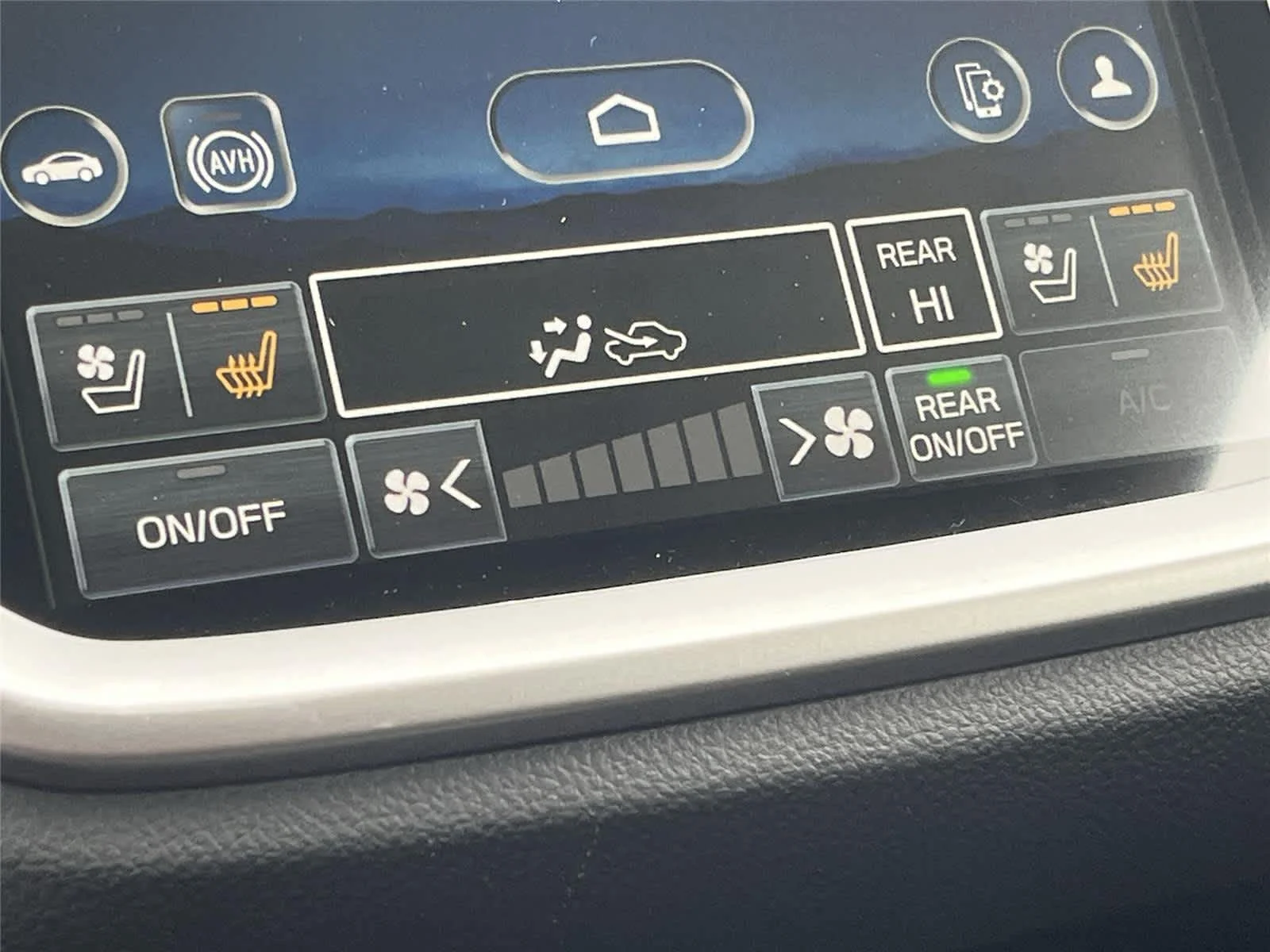 New 2026 CRYSTAL WHITE PEARL Subaru Touring 7-Passenger image 27