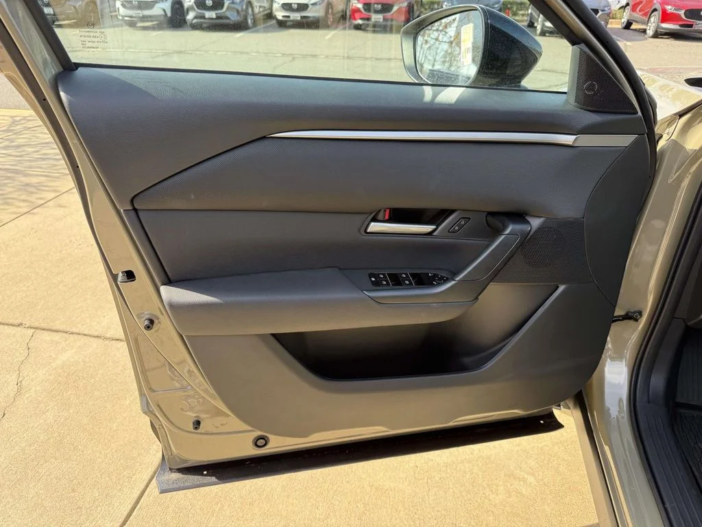 New 2026 Sand Metallic Mazda 2.5 S Meridian Edition image 31