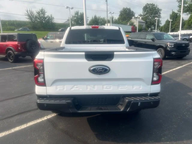 New 2026 Oxford White Ford XLT image 6