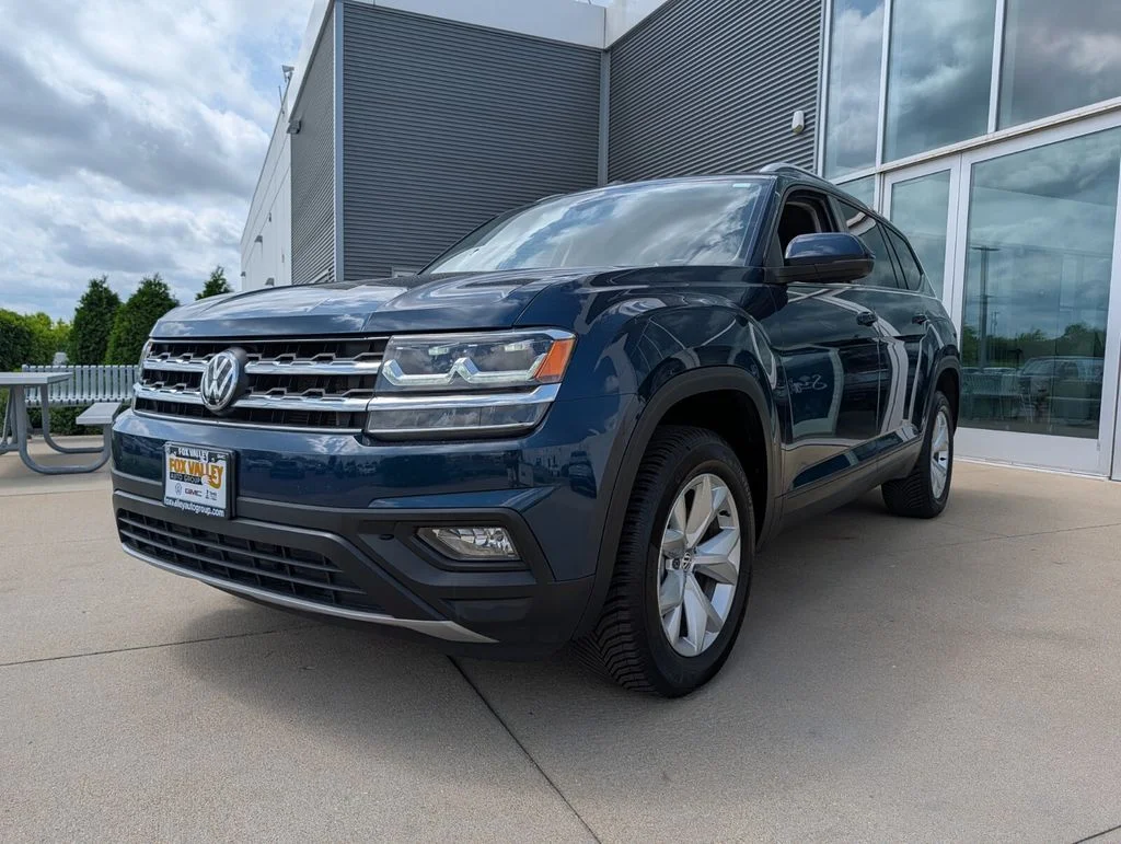 Used 2019 Blue Volkswagen 3.6L V6 SE image 8