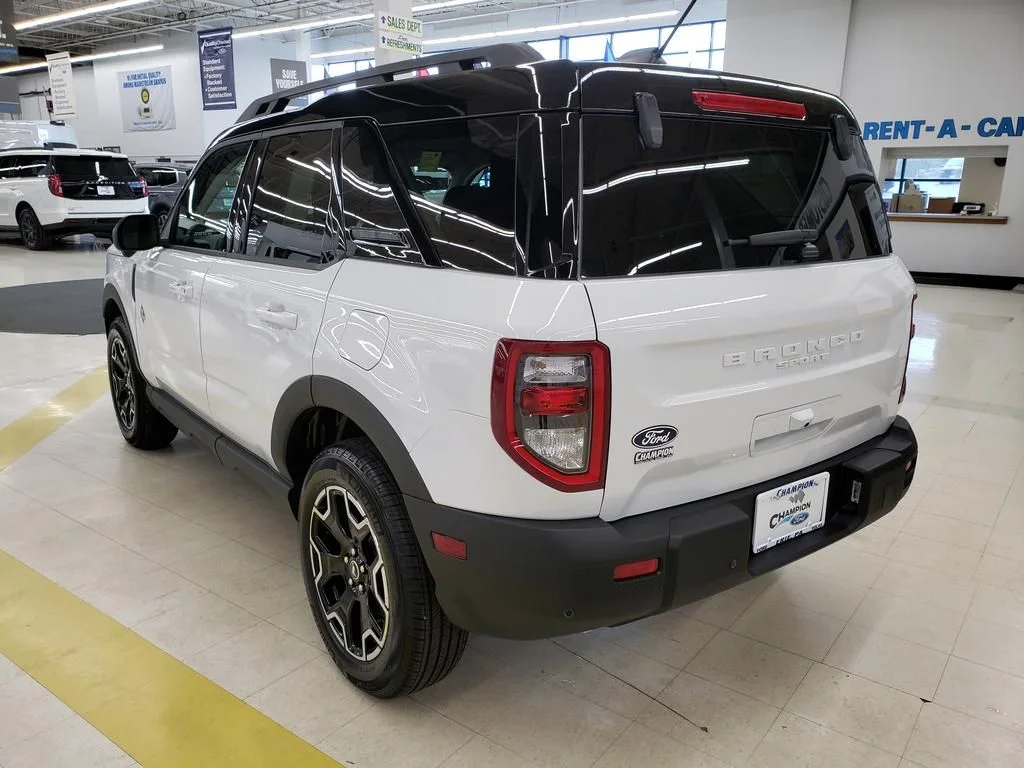 New 2026 Oxford White Ford Outer Banks® image 6