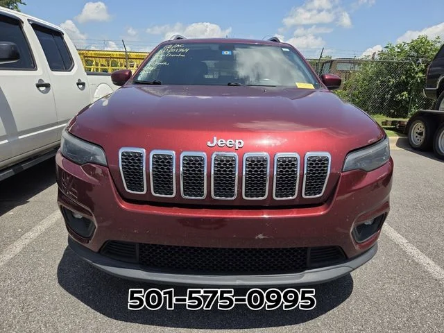 Used 2019 Red Jeep Latitude Plus image 10