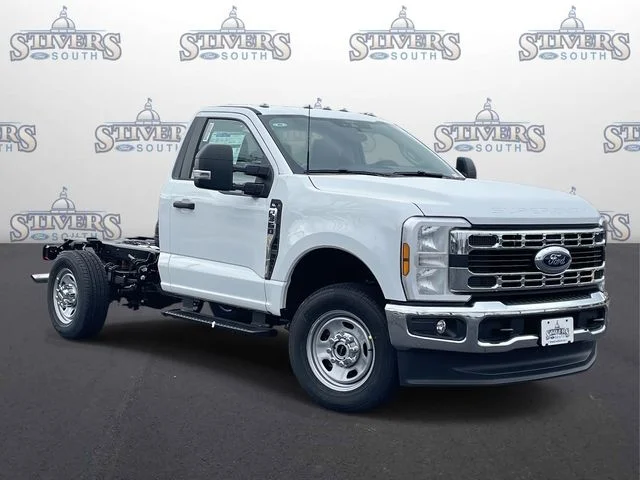 2026 Ford Chassis Cab F-350® XL