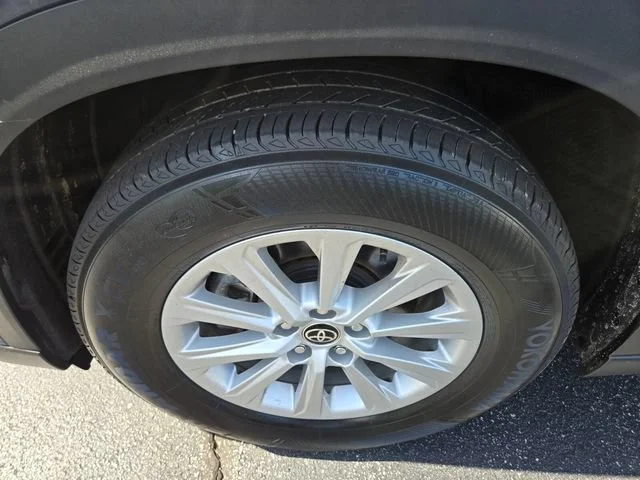 Used 2025 Gray Toyota XLE image 22