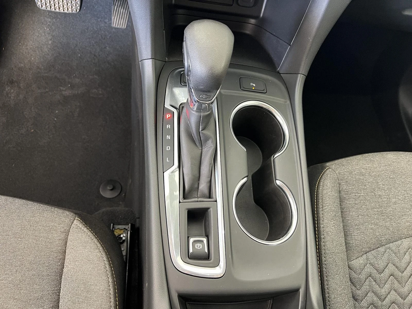 Used 2024 Sterling Gray Metallic Chevrolet LT image 16