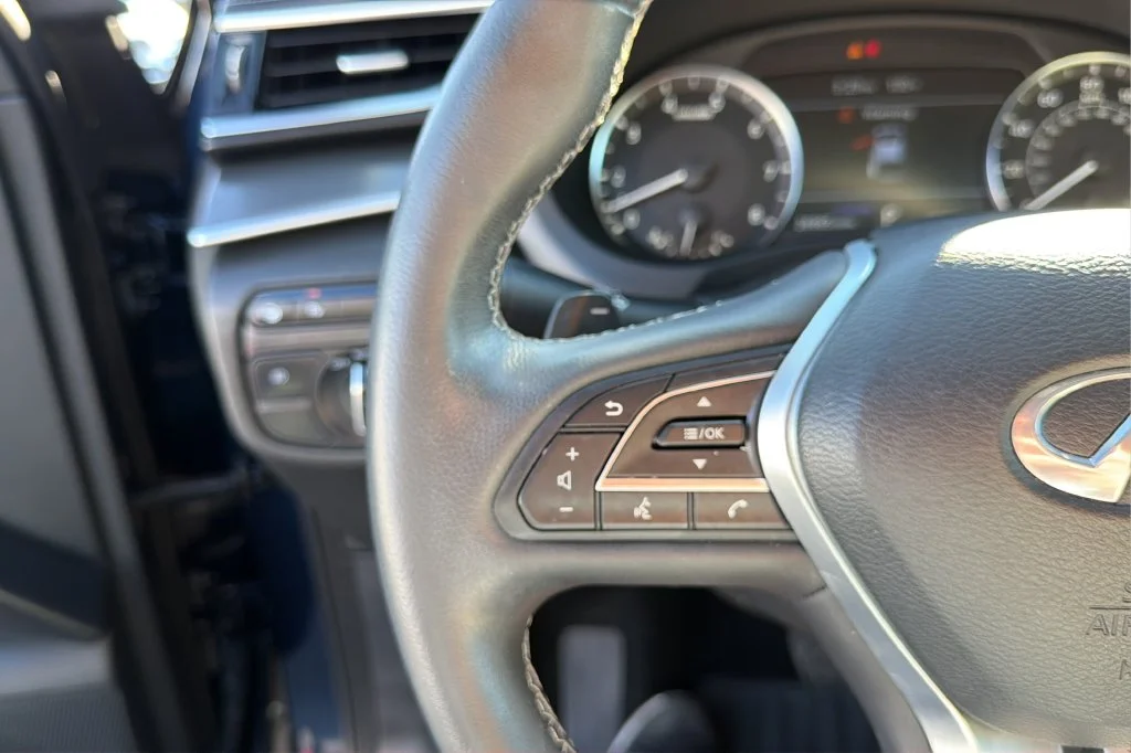 Used 2023 Blue INFINITI LUXE image 21