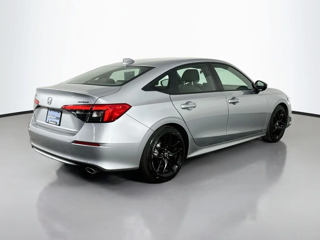 Used 2023 Lunar Silver Metallic Honda Sport image 8