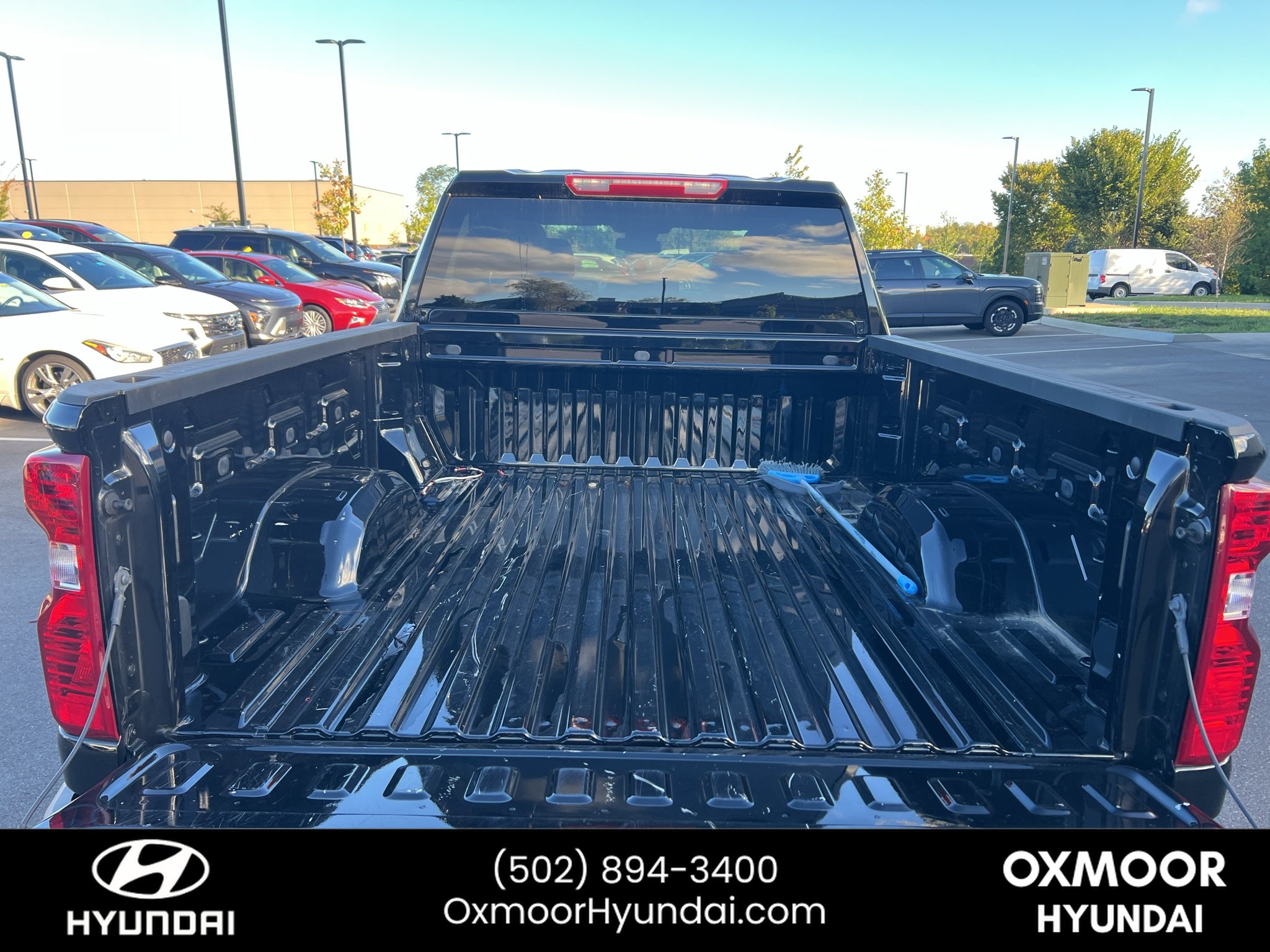 Used 2025 Black Chevrolet Custom image 18