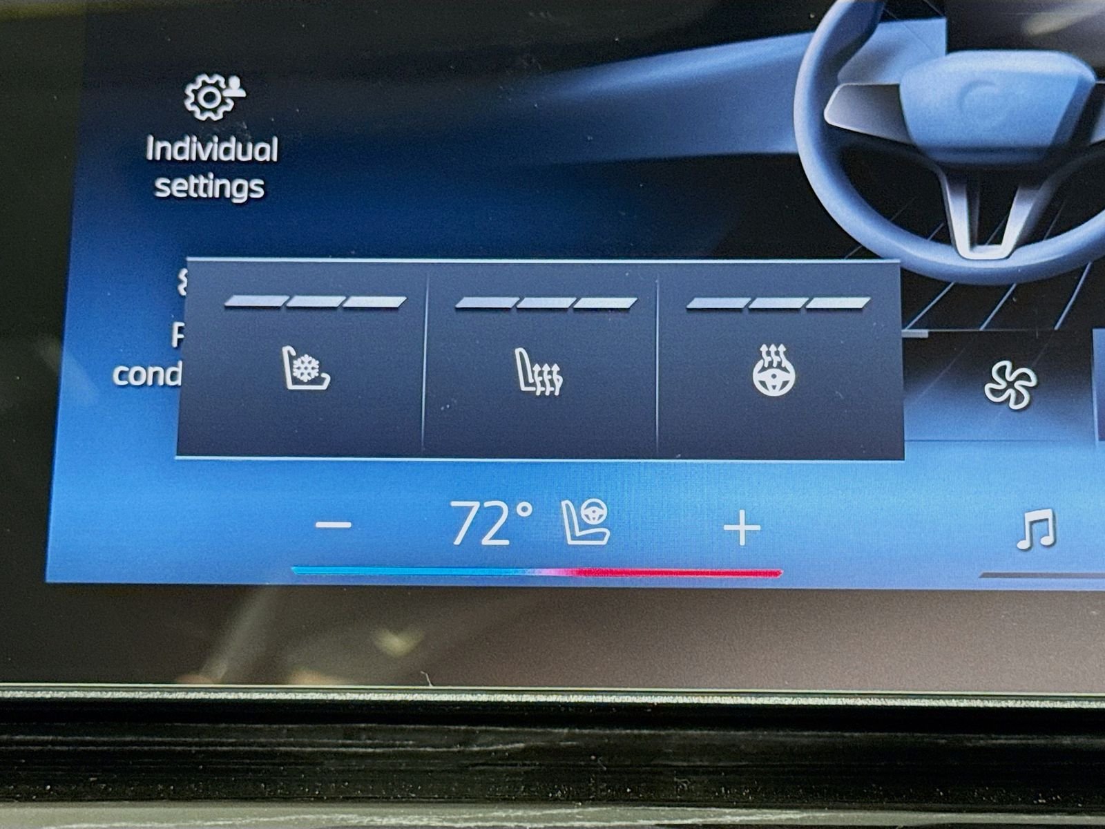 New 2026 Dravit Grey Metallic BMW 750e xDrive image 21