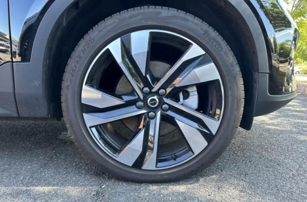 Certified Used 2023 Onyx Black Metallic Volvo B5 Plus Dark Theme image 12