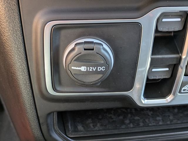 Used 2025 White Jeep Sport S image 31