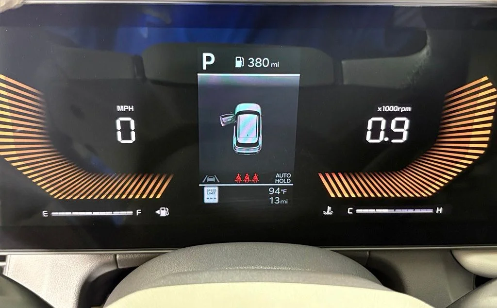 New 2027 Snow White Pearl Kia EX image 23