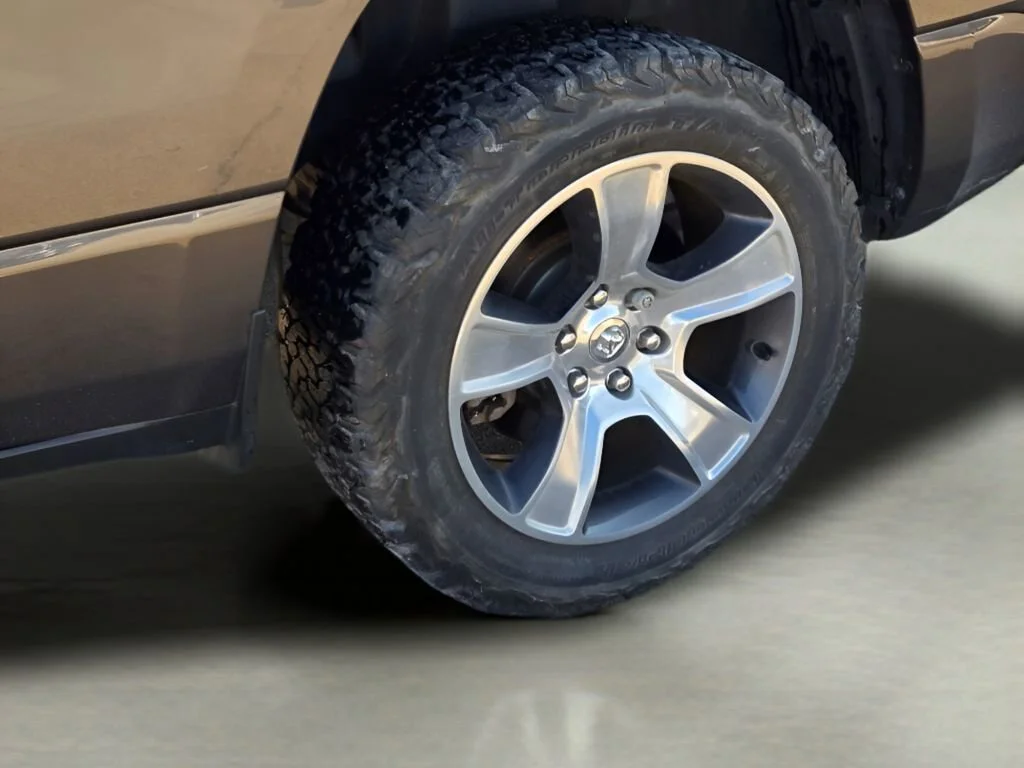 Used 2020  Ram Rebel image 12