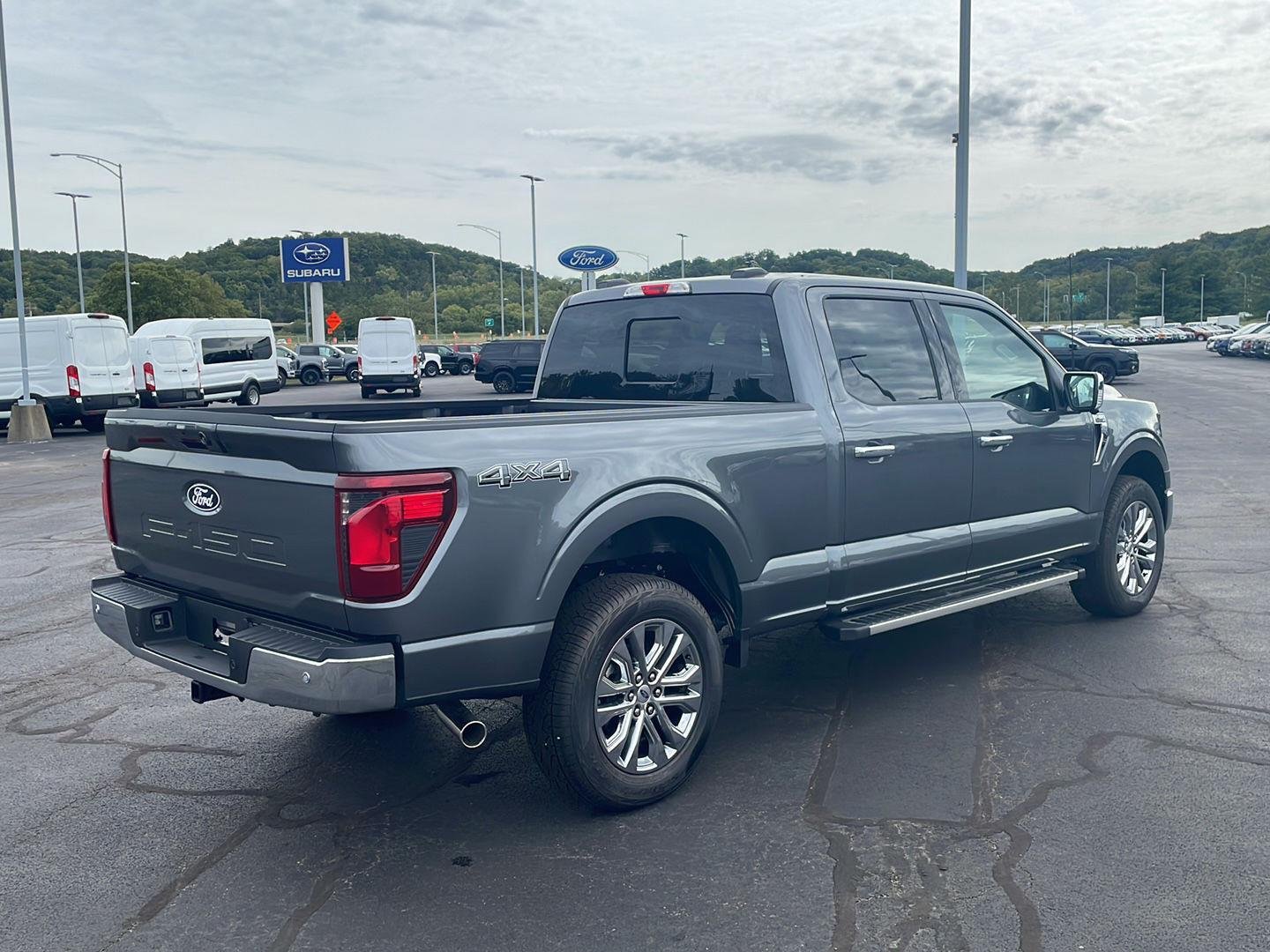New 2026 Carbonized Gray Metallic Ford XLT image 5