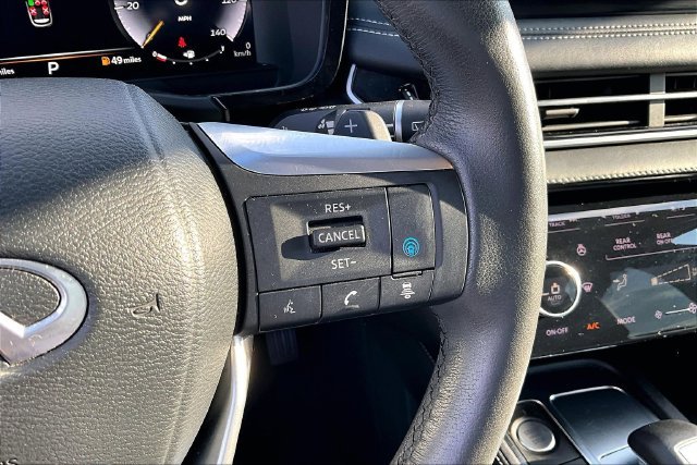 Used 2023 Black INFINITI LUXE image 19