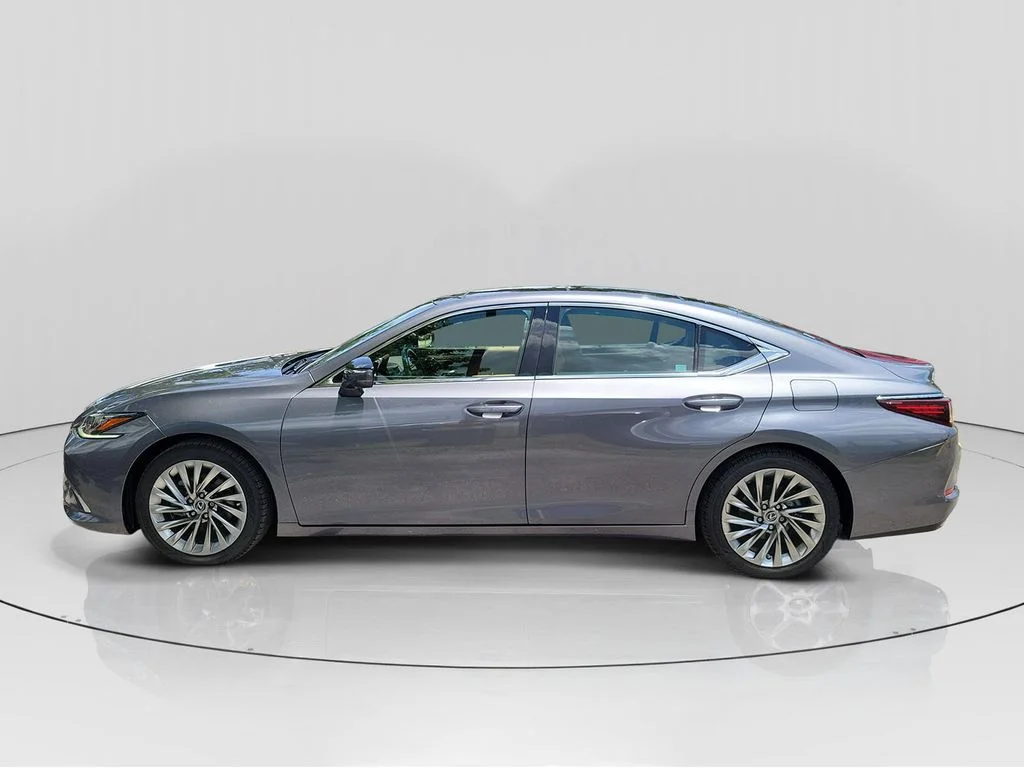 Used 2021 Gray Lexus 350 Ultra Luxury image 4