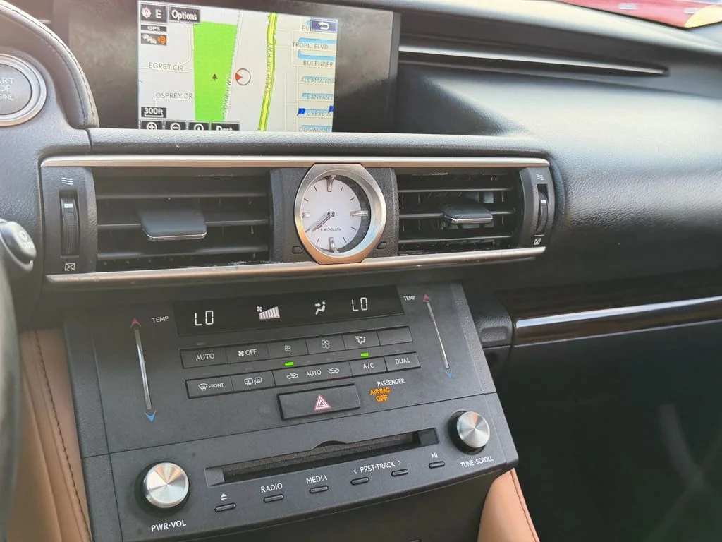 Used 2015 Silver Lexus 350 image 18