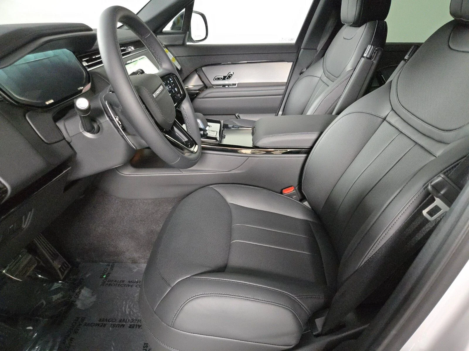 New 2026 Borasco Grey Land Rover Dynamic SE image 11