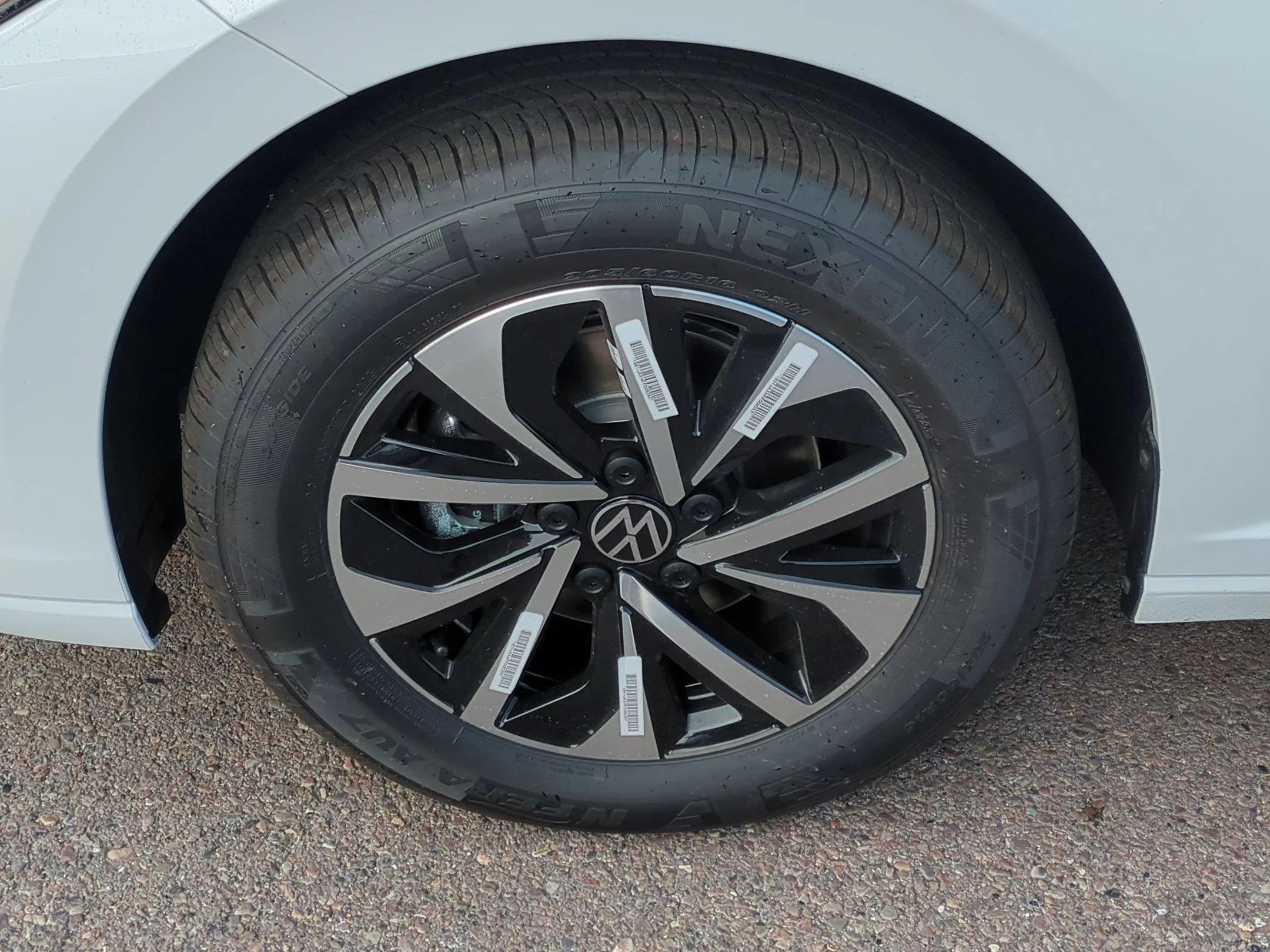 New 2026 Pure White Volkswagen S image 16