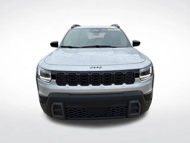 New 2026 Silver Zynith Clear-Coat Exterior Paint Jeep Laredo image 2