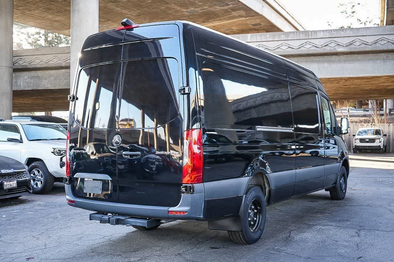 New 2024 Jet Black Mercedes-Benz Cargo 170WB High Roof Super Single RWD 2.0L I4 Die image 6