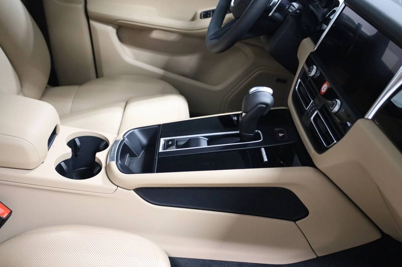 Used 2026 White Porsche  image 21
