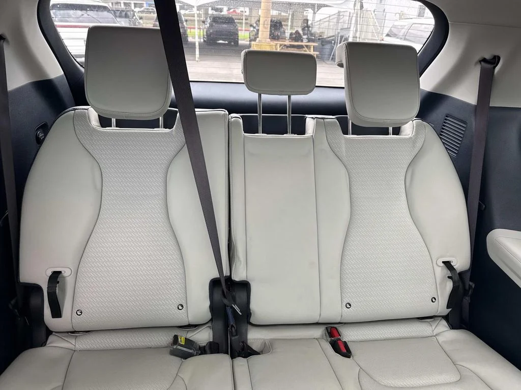 2025 Kia Carnival SX Prestige - Photo 13