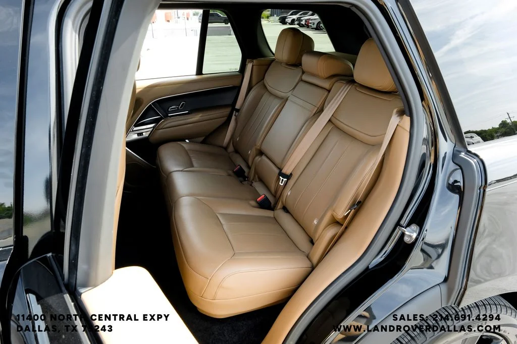 Used 2023 Black Land Rover SE image 42