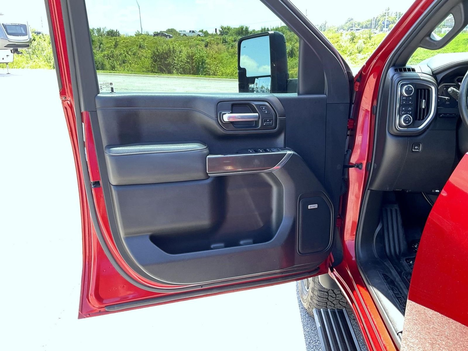 Used 2021 Red GMC AT4 image 9