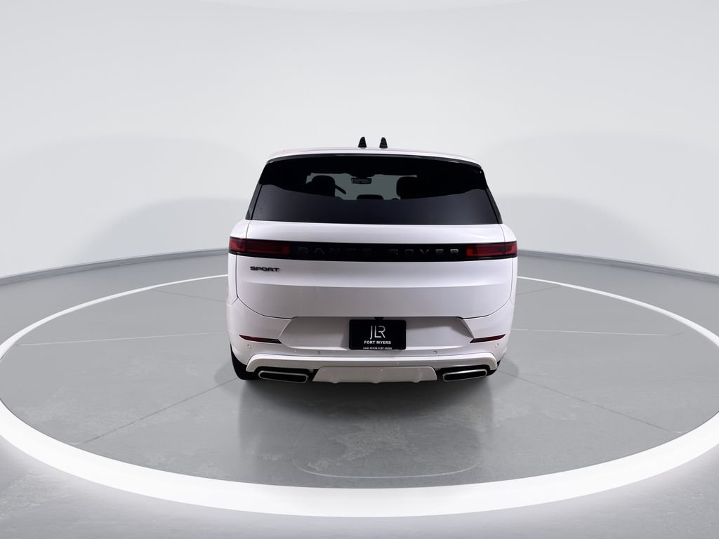 New 2026 OSTUNI PRL WHT Land Rover Dynamic SE image 7